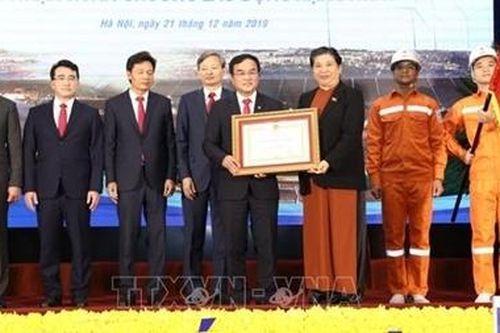 Tập đoàn Điện lực Việt Nam đón nhận Huân chương Lao động hạng Nhất