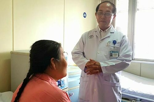 60 ca đột quỵ được cứu sống từ nhóm 'chát' cấp cứu