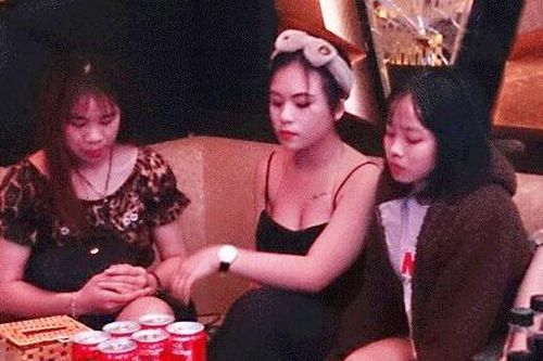 3 cô gái trong quán karaoke dương tính với ma túy