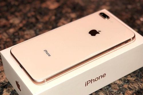 iPhone 8 Plus hàng bãi giá 5 triệu đồng ở Việt Nam