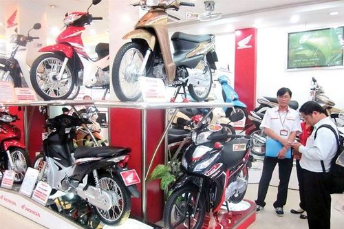 Bán xe máy chênh giá: Doanh nghiệp lãi lớn, Nhà nước thất thu thuế