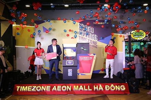 Trò chơi Siêu xe điện đụng đèn LED lần đầu tiên có mặt tại Việt Nam
