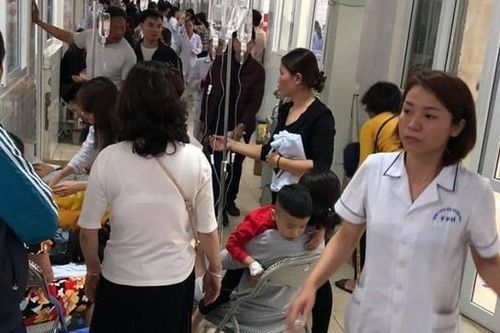 Khoảng 60 trẻ mầm non nhập viện nghi do ngộc độc thực phẩm