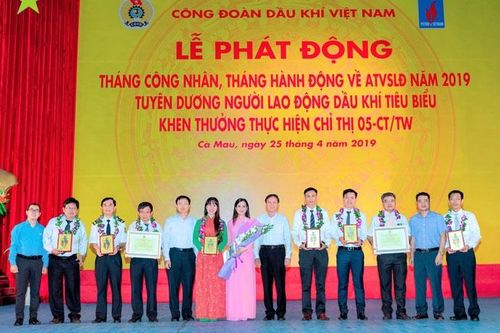 Lấy người lao động làm trọng tâm