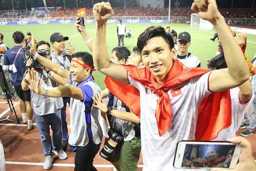 Hé lộ địa điểm tập luyện của U23 Việt Nam; 'Thuê' Văn Hậu về đá chung kết U23 được không?