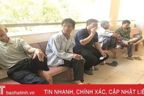 Sạch khói thuốc ở các bệnh viện Hà Tĩnh: Cần sự hợp tác từ người nhà bệnh nhân!