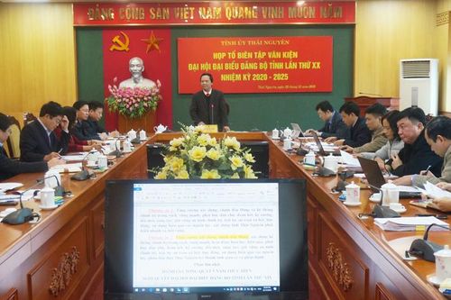 Chỉnh sửa, bổ sung dự thảo Báo cáo chính trị