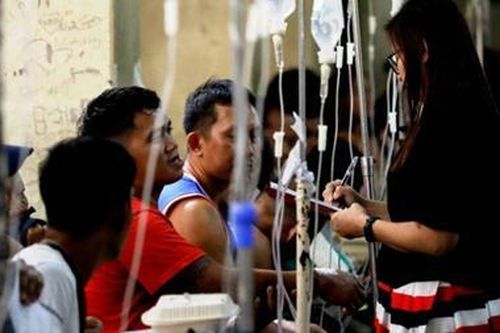 11 người chết, 300 người nhập viện vì ngộ độc rượu