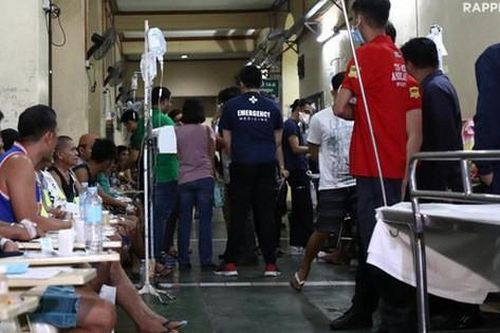 Uống rượu dừa, 300 người nhập viện, 11 người chết
