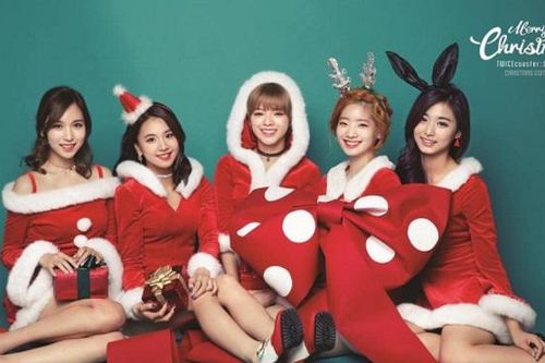 Bỏ xa Blackpink và Red Velvet, Twice kết thúc năm 2019 với con số 'khủng'