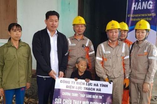 Điện lực Hà Tĩnh lấy khách hàng làm trung tâm phát triển