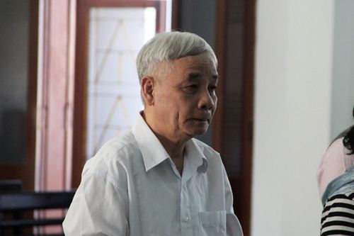 Cựu Chánh án tỉnh Phú Yên hầu tòa