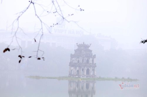 Mịt mù khắp nơi, không khí Hà Nội ở top 7 ô nhiễm nhất thế giới
