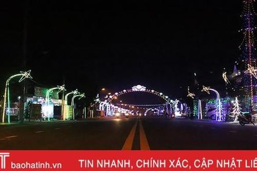 Nghi Xuân rực rỡ ánh đèn đón Giáng sinh