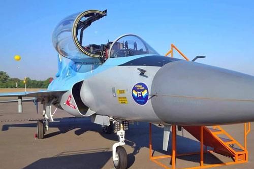 Láng giềng Myanmar khoe loạt máy bay Nga, Trung mới... sức mạnh không quân tăng vọt