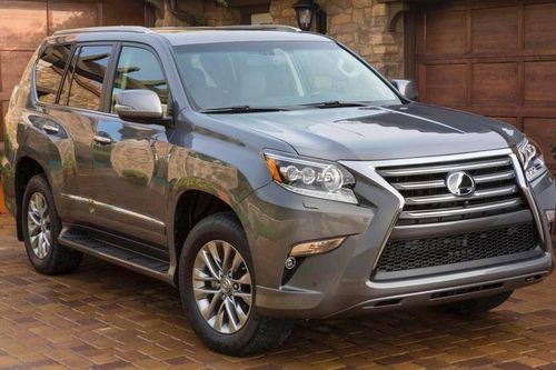 Lexus GX460 - chiếc xe giữ giá nhất phân khúc
