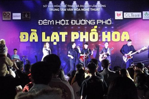 Đêm hội Đà Lạt phố hoa