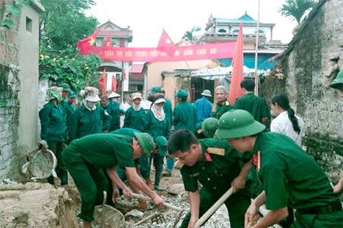 Lực lượng vũ trang huyện Hoa Lư chung sức xây dựng nông thôn mới