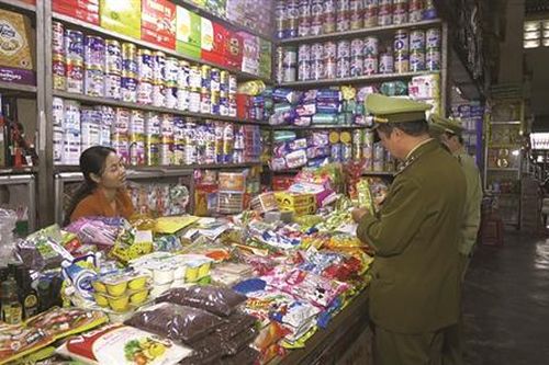 Tăng cường kiểm soát thị trường hàng hóa cuối năm