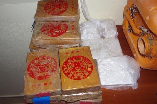 Tặng Bằng khen cho tập thể, cá nhân vụ 26 bánh heroin trôi dạt vào bãi biển