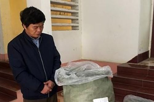 Mua 148kg pháo lậu từ dân bốc vác về bán kiếm lời