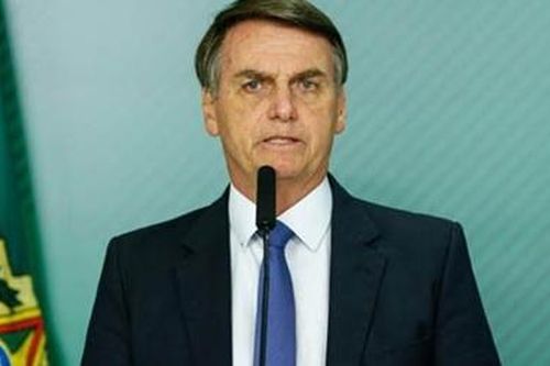 Tổng thống Brazil phải nhập viện vì ngã đập đầu