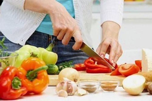 Những tình huống dễ bị ngộ độc thực phẩm trong dịp Tết Nguyên đán