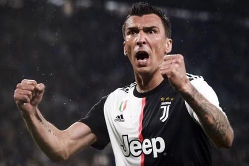 Mandzukic khước từ Man United để sang Qatar