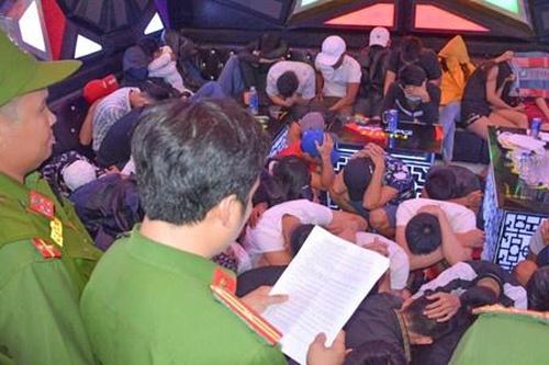 118 thanh niên dương tính với ma túy trong quán bar ở TP Pleiku