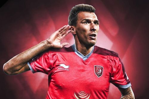 Phớt lờ M.U, Mario Mandzukic chuyển đến châu Á 'dưỡng già'