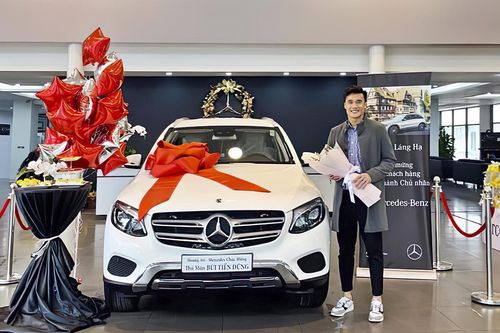 Xế hộp Mercedes-Benz GLC 250 thủ môn Bùi Tiến Dũng vừa 'đập hộp' có gì đặc biệt?