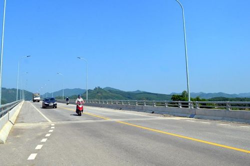 Đường ta đi tới