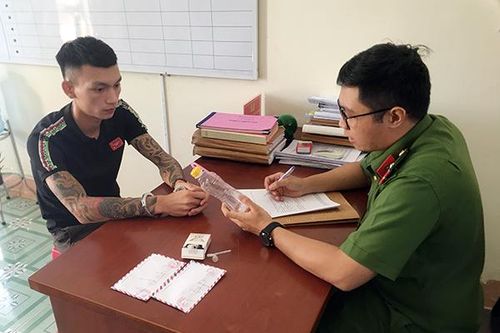 Thác loạn ma túy cùng bạn ở phòng trọ