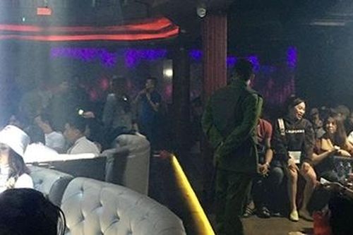 Phát hiện 118 người trong quán bar dương tính với ma túy