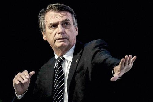Ngã trong nhà tắm, Tổng thống Brazil mất trí nhớ tạm thời