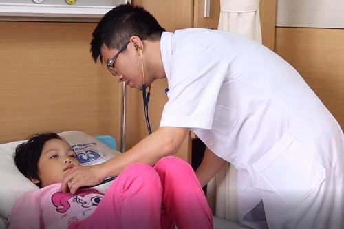 Bị cúm, đừng vội bỏ tiền triệu mua Tamiflu, 3 việc sau còn quan trọng và hiệu quả hơn