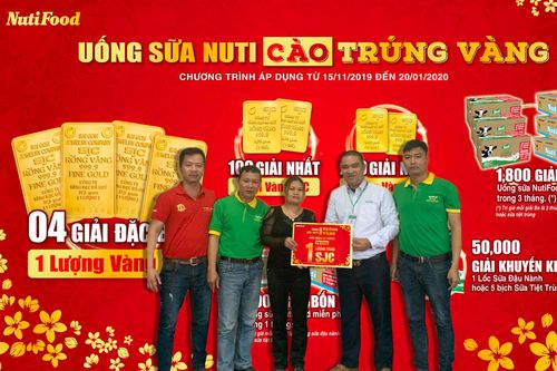 Mua sữa đậu nành Nuti, bà nội trợ Phú Thọ trúng một lượng vàng SJC