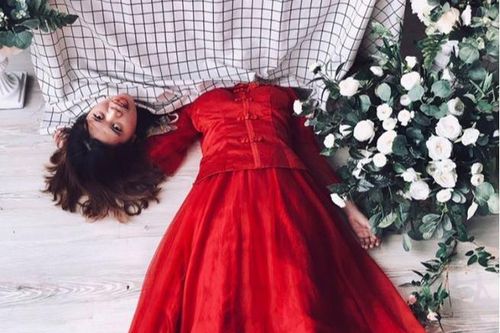 Trào lưu 'Giấu đầu hở đuôi' được giới trẻ thích thú dịp cuối năm
