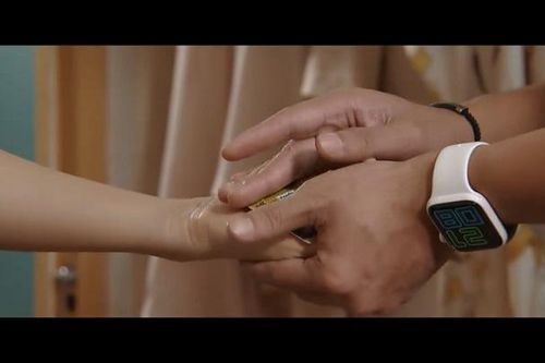 Hoa hồng trên ngực trái tập 42: Bảo muốn trả tiền chữa bệnh cho con của Thái và Khuê