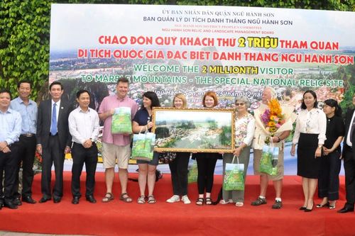 Di tích quốc gia đặc biệt Danh thắng Ngũ Hành Sơn đón vị khách thứ 2 triệu