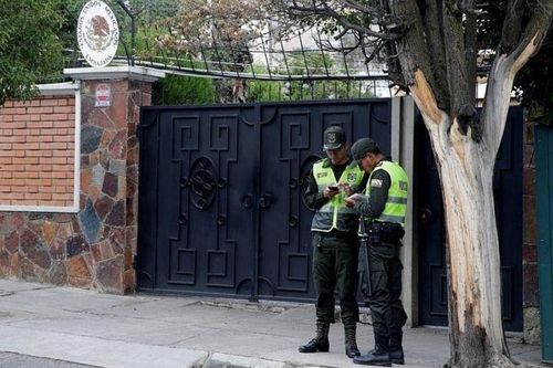Mexico phản đối hành vi 'quấy rối' Đại sứ quán ở La Paz