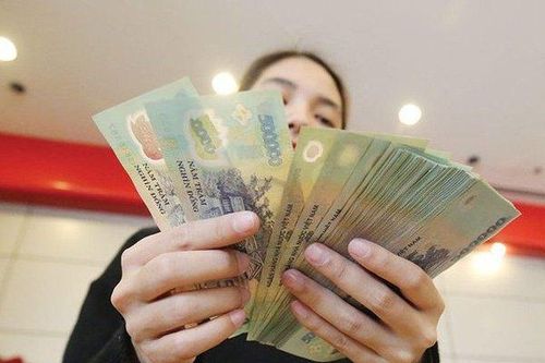 Ngân hàng ngoại thưởng Tết Dương lịch 4 tháng lương, ngân hàng nội thưởng bao nhiêu?
