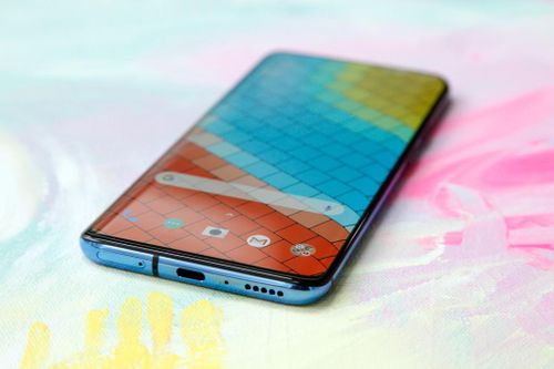 OnePlus úp mở về chiếc điện thoại gập của hãng trong năm 2020