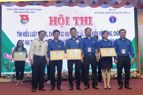 Nâng cao nhận thức cho cán bộ, đoàn viên, thanh niên về tác hại của thuốc lá