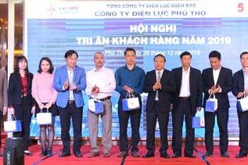 Hội nghị tri ân khách hàng sử dụng điện