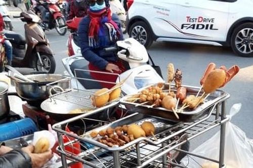 Hãi hùng đồ ăn vặt khu vực cổng trường (1): Giật mình những loại đồ ăn siêu rẻ không rõ nguồn gốc