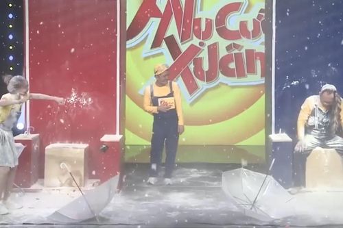 Những màn đối đầu hài hước của Tiến Luật và Ninh Dương Lan Ngọc