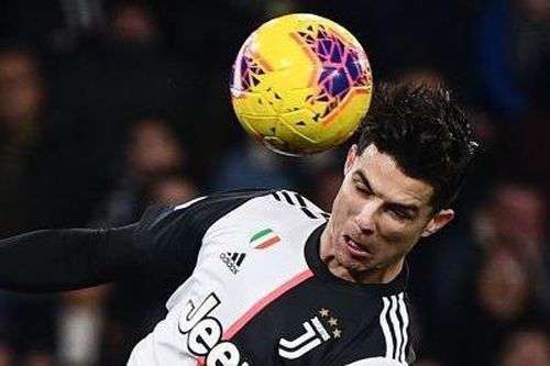 Ronaldo dạy bí quyết bật nhảy 2,56 m cho Djokovic