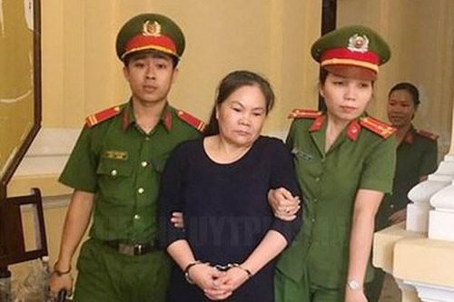 Cảnh cáo Chủ tịch Ủy ban MTTQ Quận 6 vì liên quan vụ tham ô quỹ xóa đói giảm nghèo