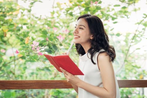 Nhìn 3 điểm này, biết ngay phụ nữ có hậu vận giàu sang hay nghèo khổ